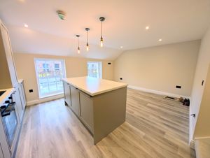 Photo 17- click for photo gallery